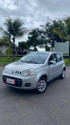FIAT UNO 1.0 VIVACE 8V FLEX 4P MANUAL FIAT UNO 1.0 VIVACE 8V FLEX 4P MANUAL